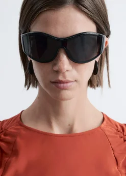Bold Oval Frame Sunglasses
