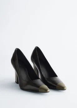Colour-Blocked Leather Pumps
