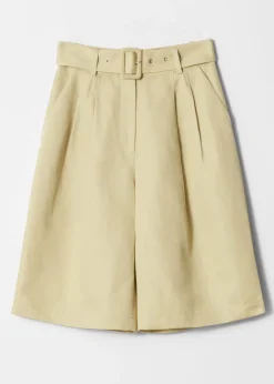 Pleated Bermuda Shorts